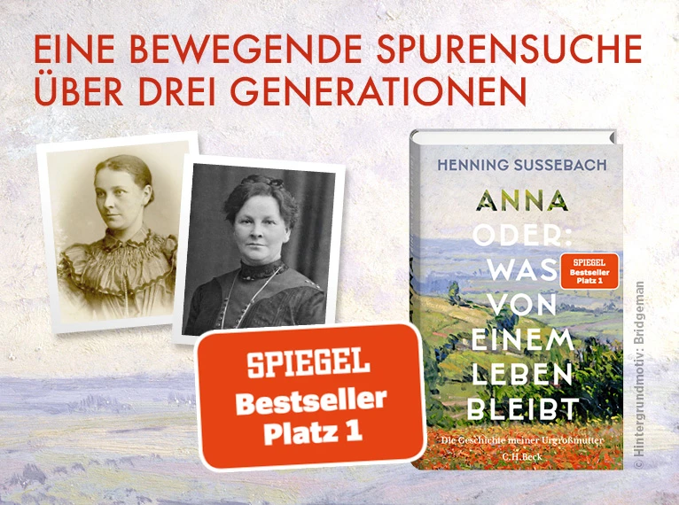 Banner mit zwei alten Porträtfotos links. In der Mitte steht in roter Schrift: „EINE BEWEGENDE SPURENSUCHE ÜBER DREI GENERATIONEN“. Rechts ist das Buchcover mit dem Titel: „Henning Sucherbach – Anna oder: Was von einem Leben bleibt“. Der Hintergrund zeigt eine Landschaftsmalerei.